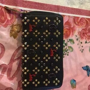 Don’t buy it it’s for trade with Margie